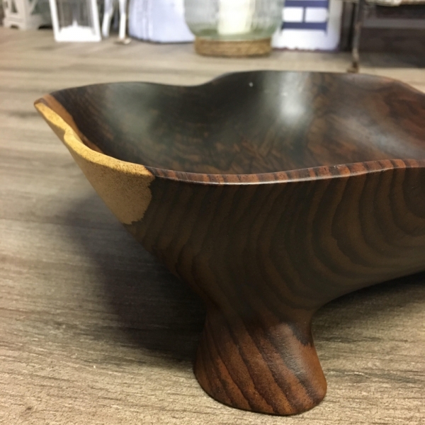 Teakové drevo ošatka tmavá 28x28cm