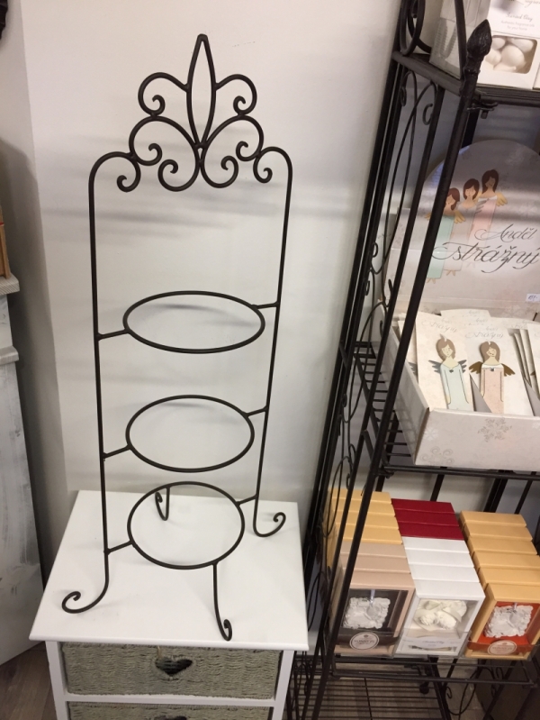 Trojposchodový etažér na taniere 77cm