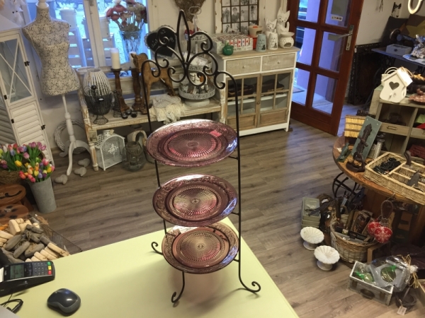 Trojposchodový etažér na taniere 77cm