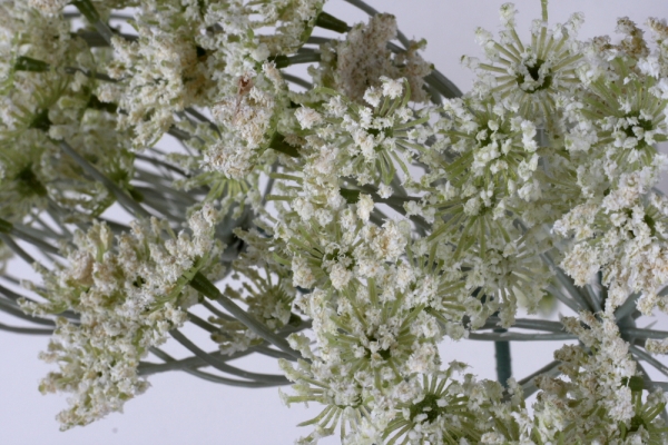 Umelá kvetina biely aníz 59cm