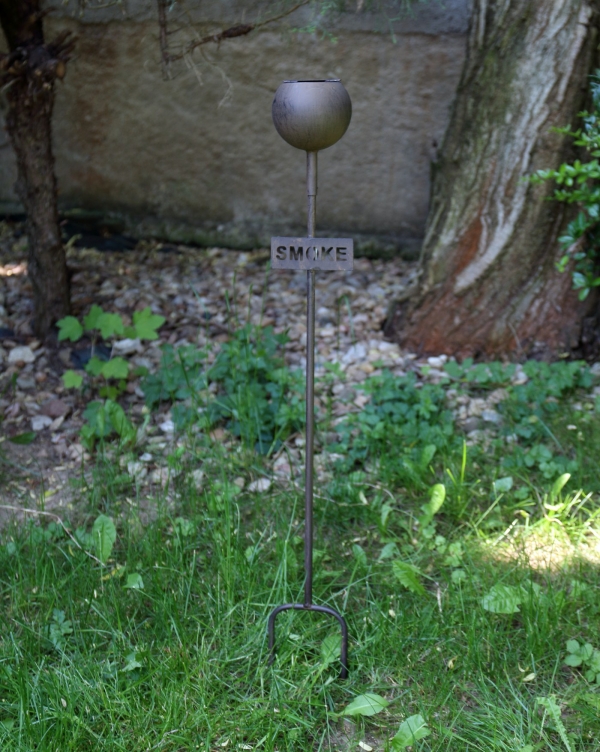 Uzatvárateľný popolník 81cm