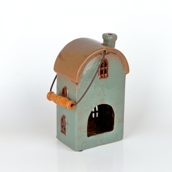 Vianočný domček 11 okien oblúková strecha, hnedé okná