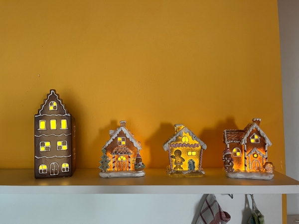 Vianočný domček 9x8,5v22cm