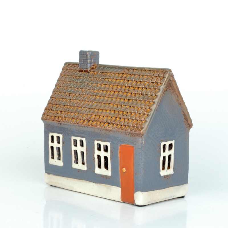 Vianočný domček NOVAline 14x7x13cm