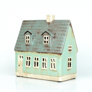 Vianočný domček NOVAline 18x8x16cm