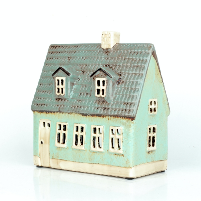 Vianočný domček NOVAline 18x8x16cm