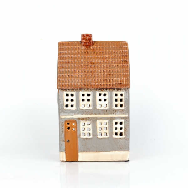 Vianočný domček NOVAline 22x12x8cm