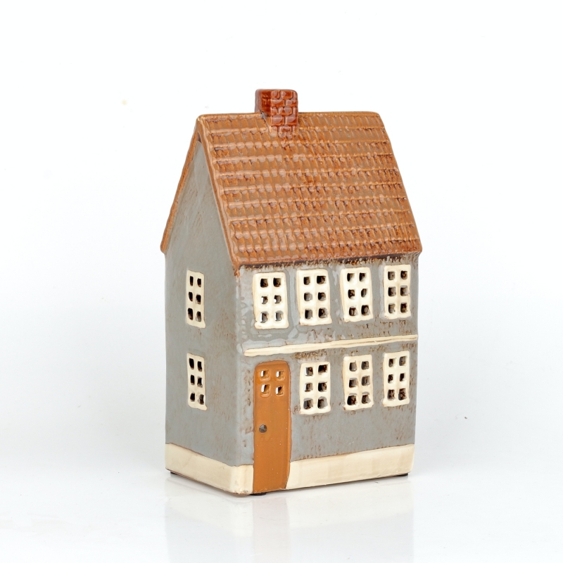 Vianočný domček NOVAline 22x12x8cm