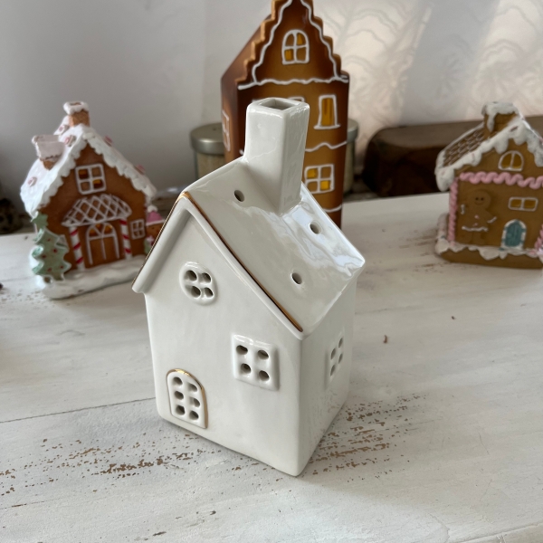 Vianočný domček porcelánový 10x8, 5x18cm