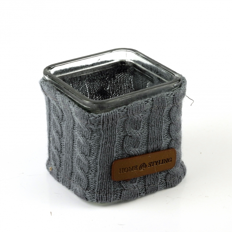 Vianočný kalíšok na sviečku hranatý sklo + vlna šedá