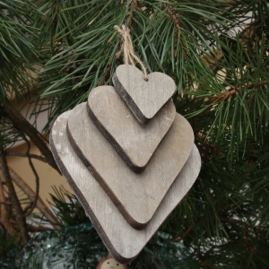 Vianočné ozdoby drevená závesná srdce 10×12×0,5cm (4ks)