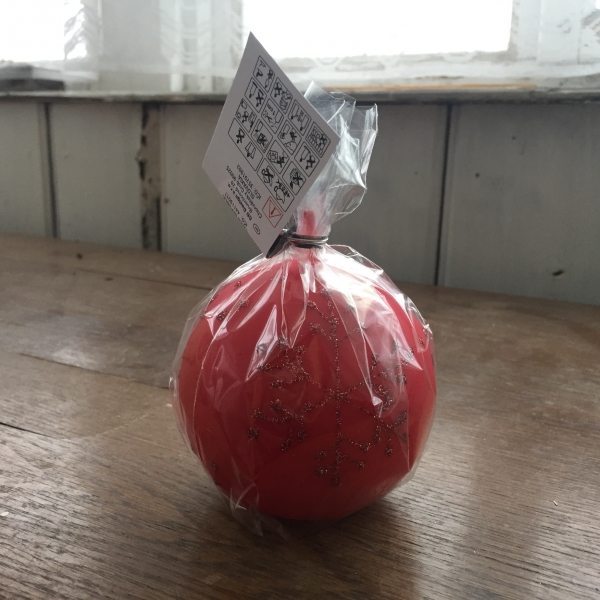 Vianočná sviečka snehová vločka guľa červená 10cm