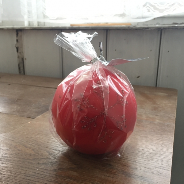 Vianočná sviečka snehová vločka guľa červená 8cm 