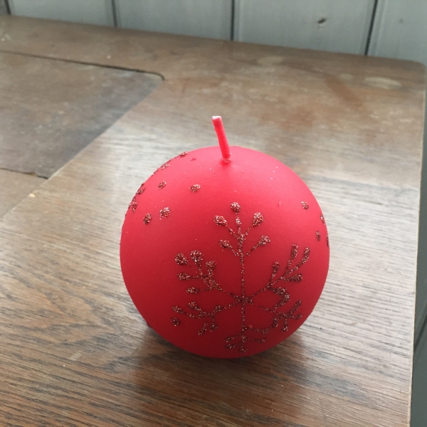 Vianočná sviečka snehová vločka guľa červená 8cm 