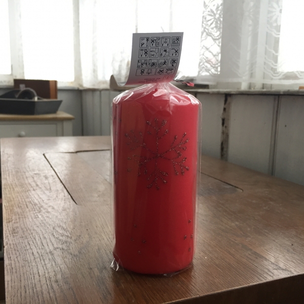 Vianočné sviečky snehová vločka valec červený 7x14cm 
