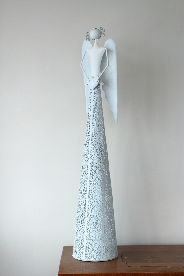 Vianočná výzdoba inšpirácia kovový anjel so srdcom