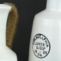 Váza keramická biela 44cm