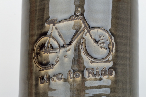 Váza keramická Live to Ride 24 cm