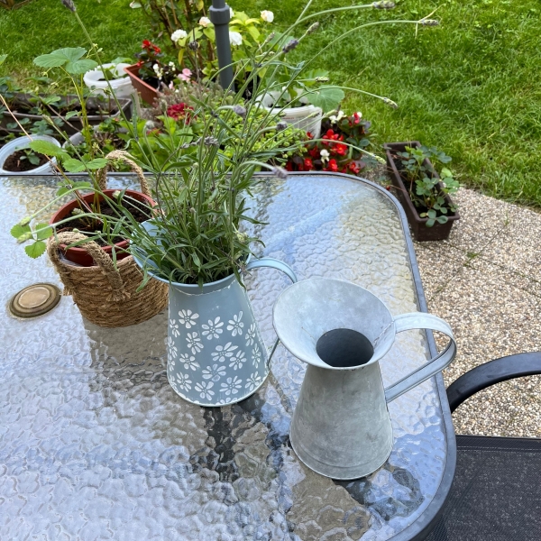 Váza kovová kanvička 19x22x14cm