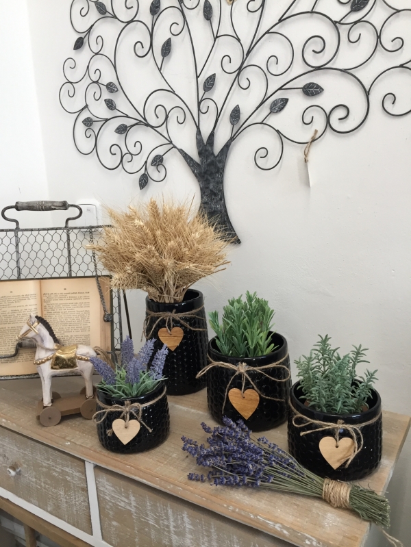 Váza so srdcom keramická tmavá 12×17,5×12cm