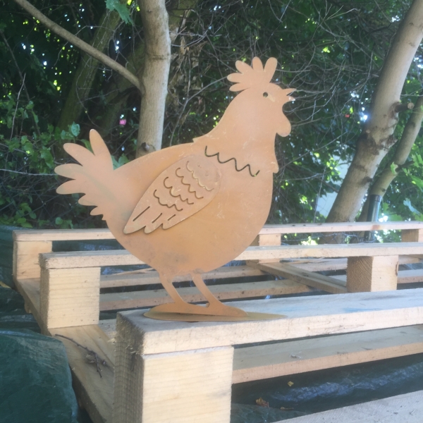 Veľkonočná dekorácia sliepka 18x20x3cm