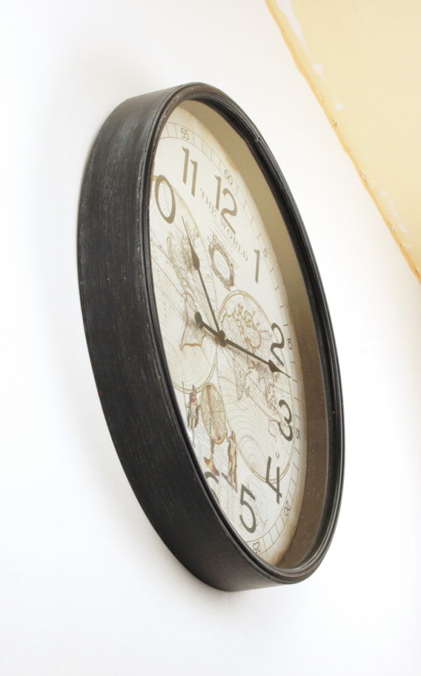 Veľké nástenné hodiny The World 68cm