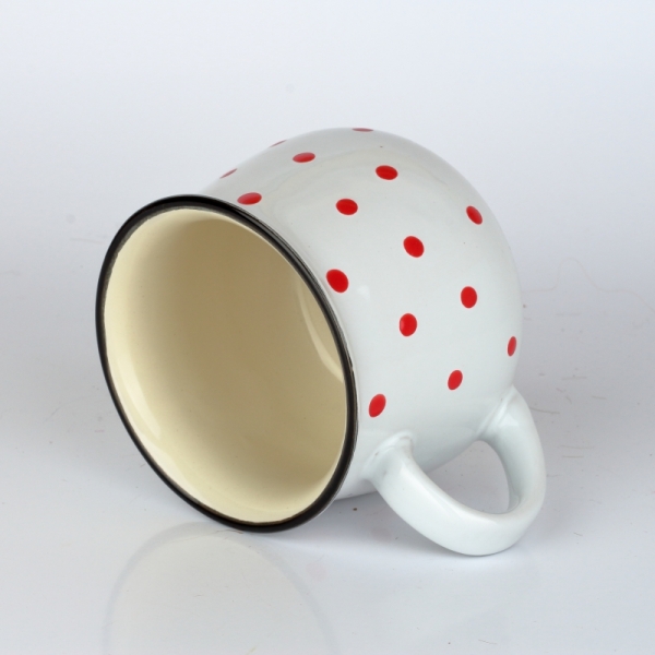 Veľký hrnček na čaj s červenými bodkami 11cm