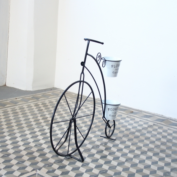 Veľký kvetináč kovové kolo čierne