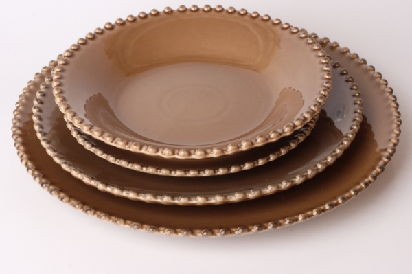 Veľký servírovací tanier PEARL kávový 33cm