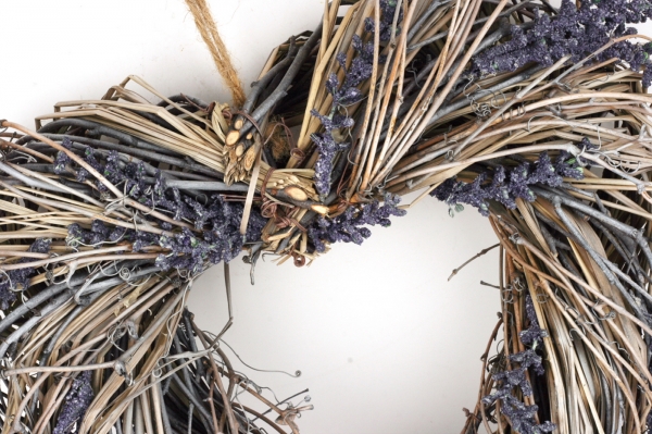 Veniec levanduľa srdce 33cm