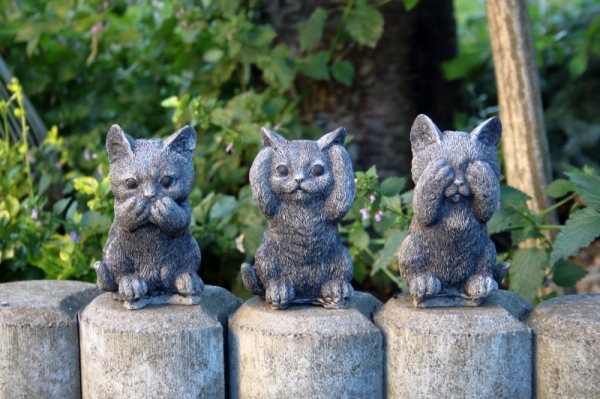 Vonkajšia dekorácia mačiatko - zakryté oči