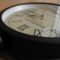 Vonkajšie hodiny čierne kov priemer 30 cm