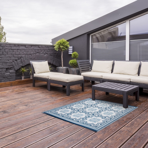 Vonkajší koberec 152x241cm modro-biely