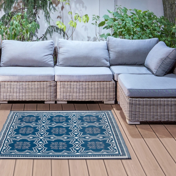 Vonkajší koberec 152x241cm modro-biely