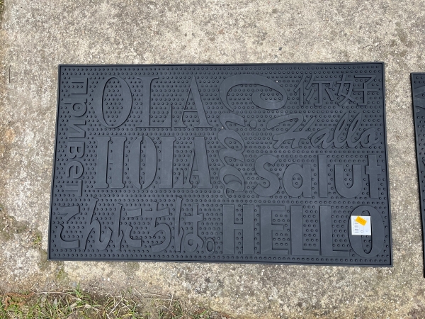 Vonkajšia rohožka Hello 74,6x44cm sivá