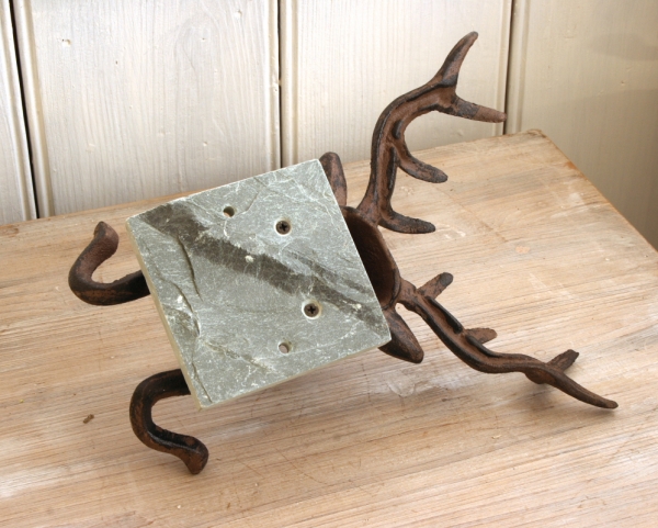 Vešiak dvojháčik jeleň 25x22cm