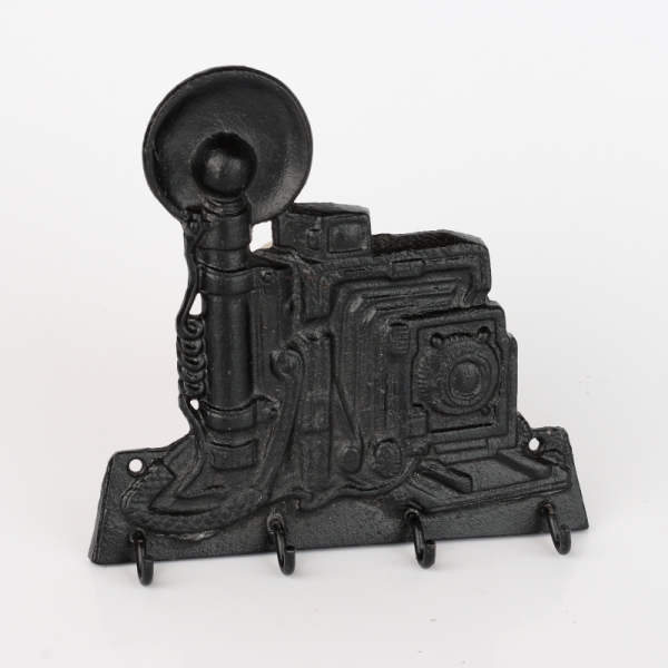 Vešiak fotoaparát liatina 16cm