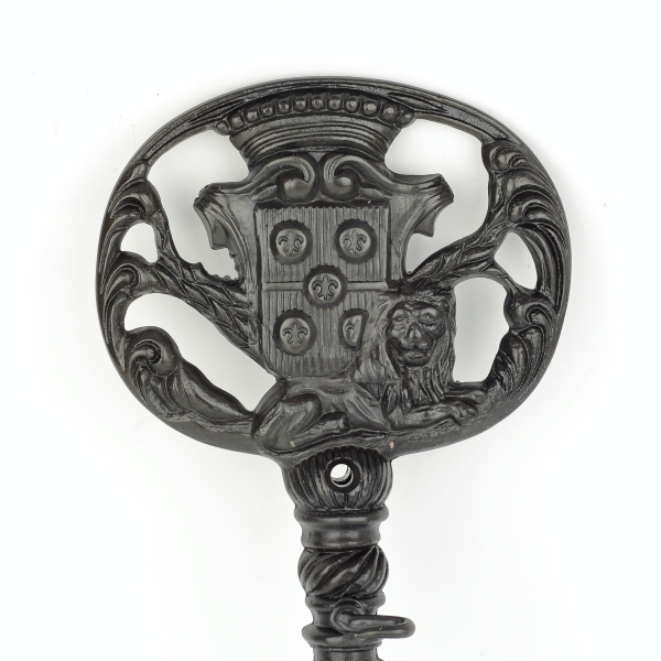 Vešiak na kľúče v podobe historického kľúča 26,5 x 11 cm kov