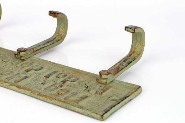 Vešiak trojháčik na stenu zelená patina 27,3cm