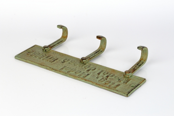 Vešiak trojháčik na stenu zelená patina 27,3cm