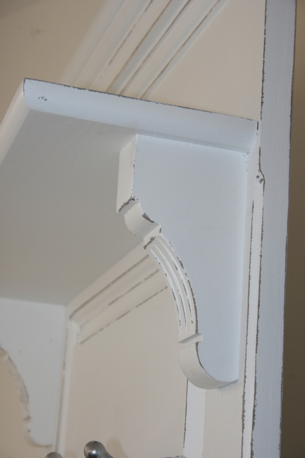 Vešiaková stena s úložným priestorom 76x210x40cm