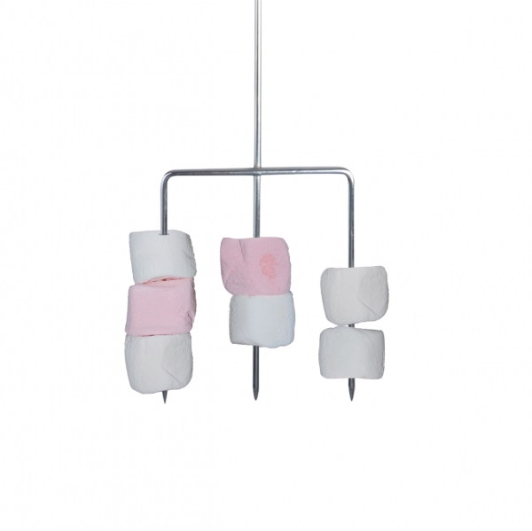 Vidlička na opekanie s tromi hrotmi dĺžka 75,2 cm