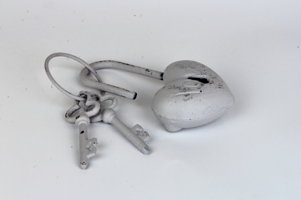 Visiaci zámok retro