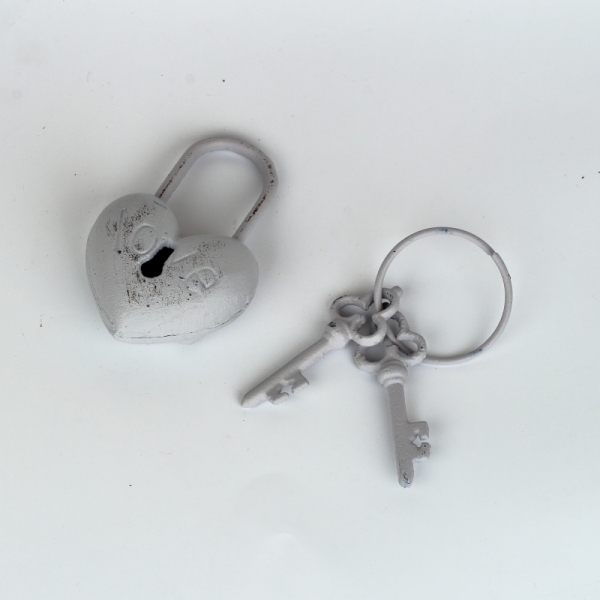 Visiaci zámok retro