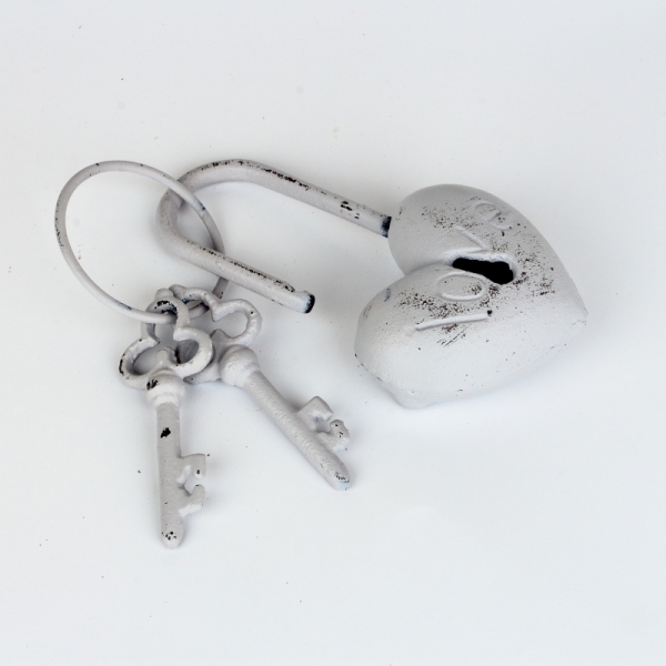 Visiaci zámok retro