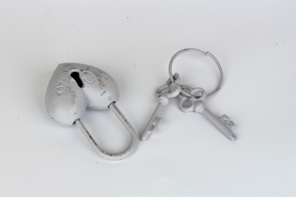 Visiaci zámok retro