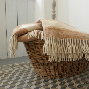 Vlnená prikrývka / deka béžovo-hnedý pruh 135x200cm