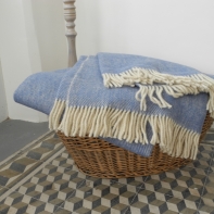 Vlnená prikrývka / deka modrá 135x200cm