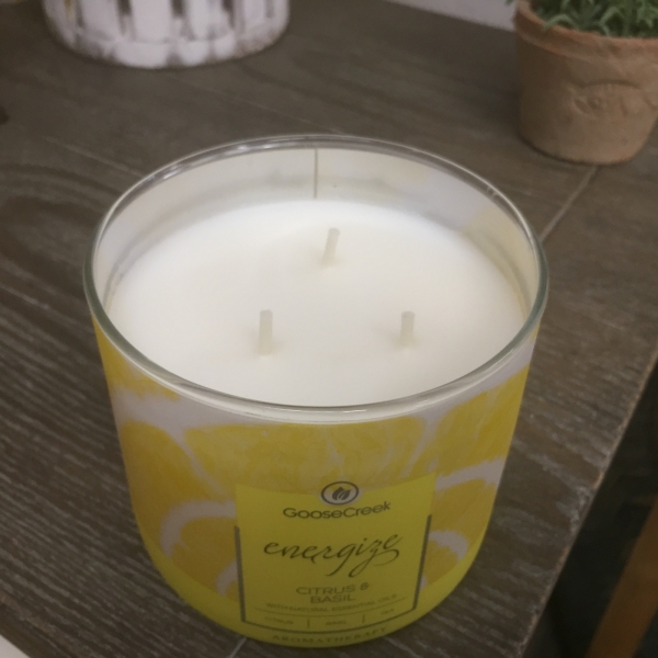 Vonná sviečka AROMATHERAPY CITRUS & BASIL 410g