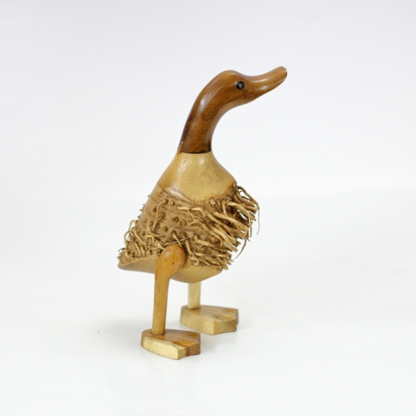 Vyrezávaná drevená soška z palmového dreva